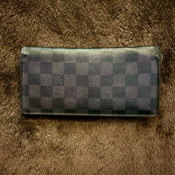 Louis Vuitton Black and Gray Checkered Wallet - Picture 1 of 5